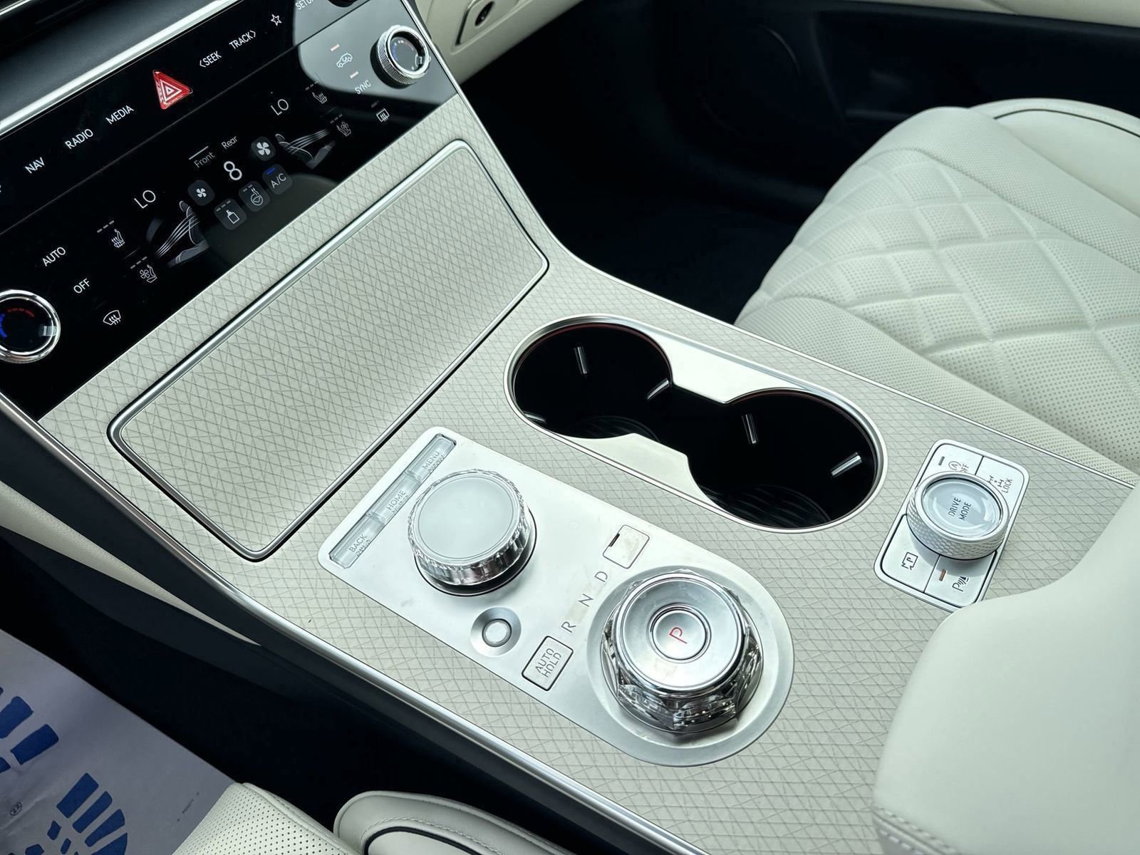 New 2025 Genesis GV80 3.5T Prestige image 27