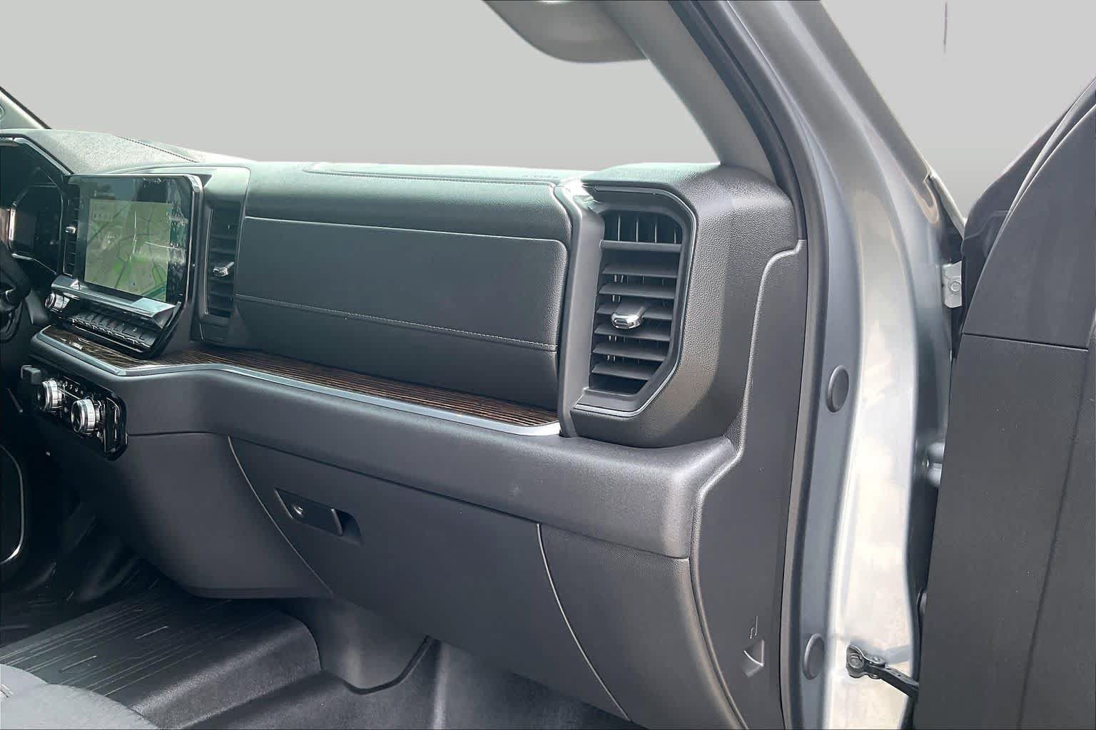Used 2026 GMC Sierra 1500 Elevation w/ Elevation Select Package RWD image 17