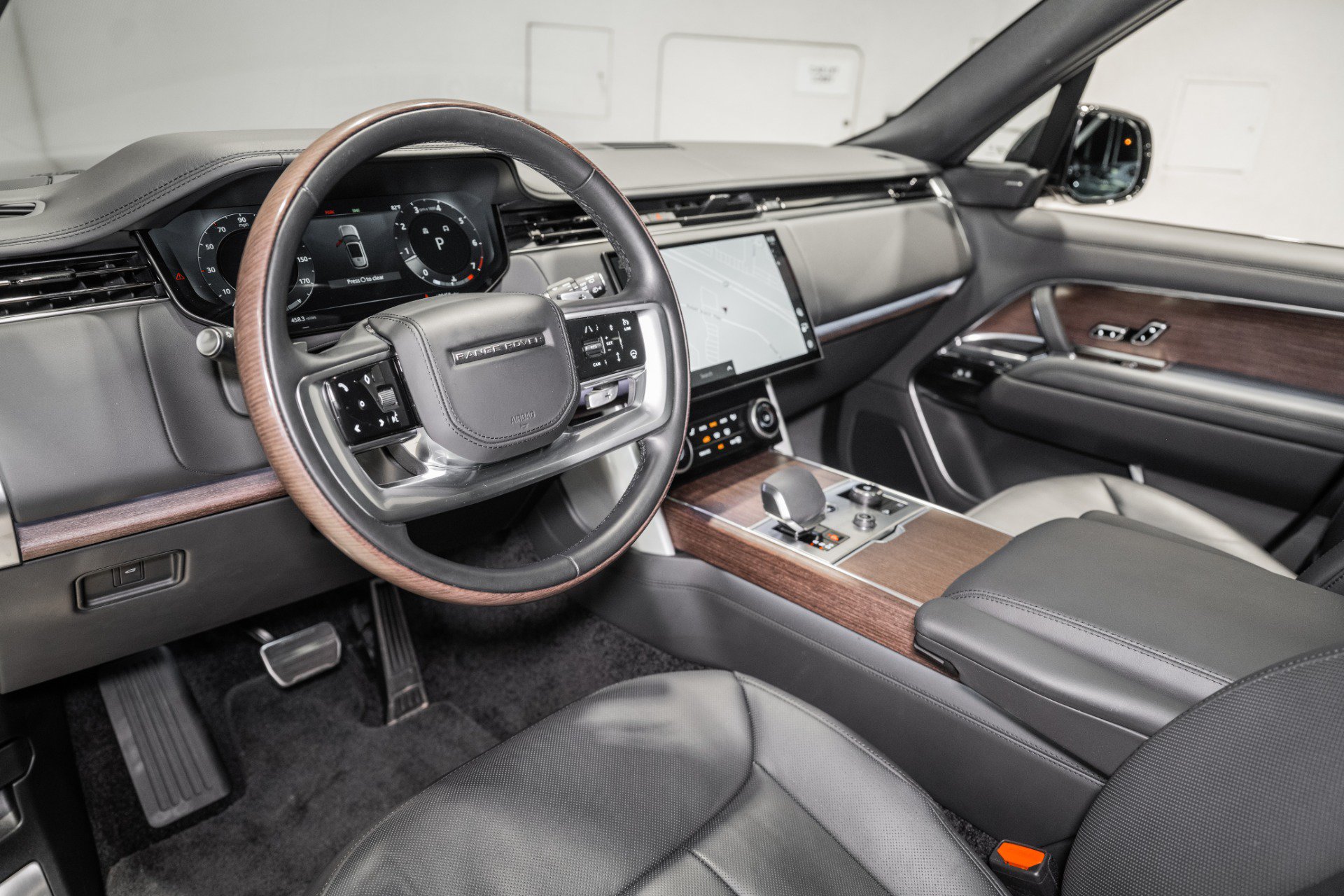Used 2023 Land Rover Range Rover SE AWD/4WD image 17
