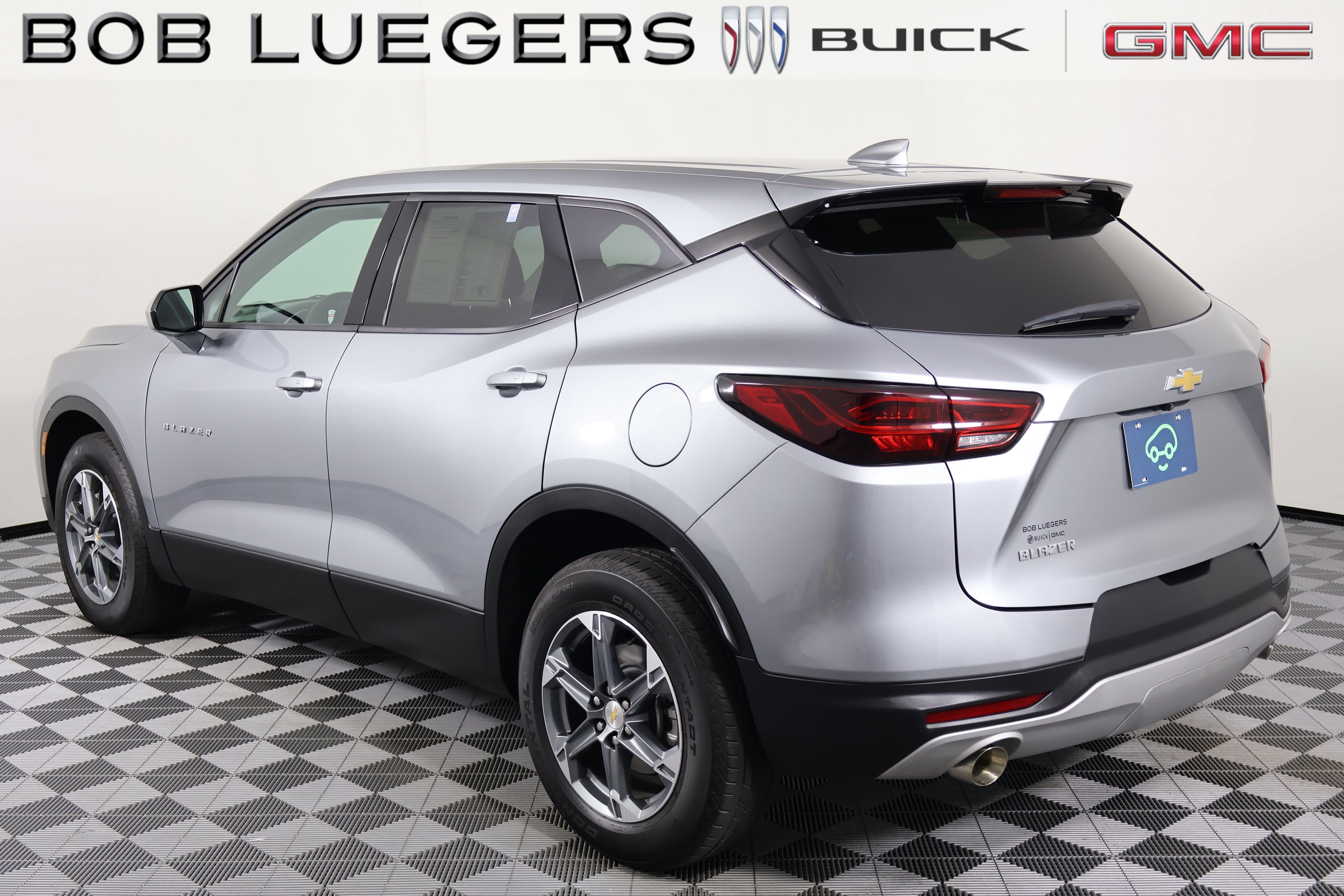 Certified 2025 Chevrolet Blazer LT FWD image 4