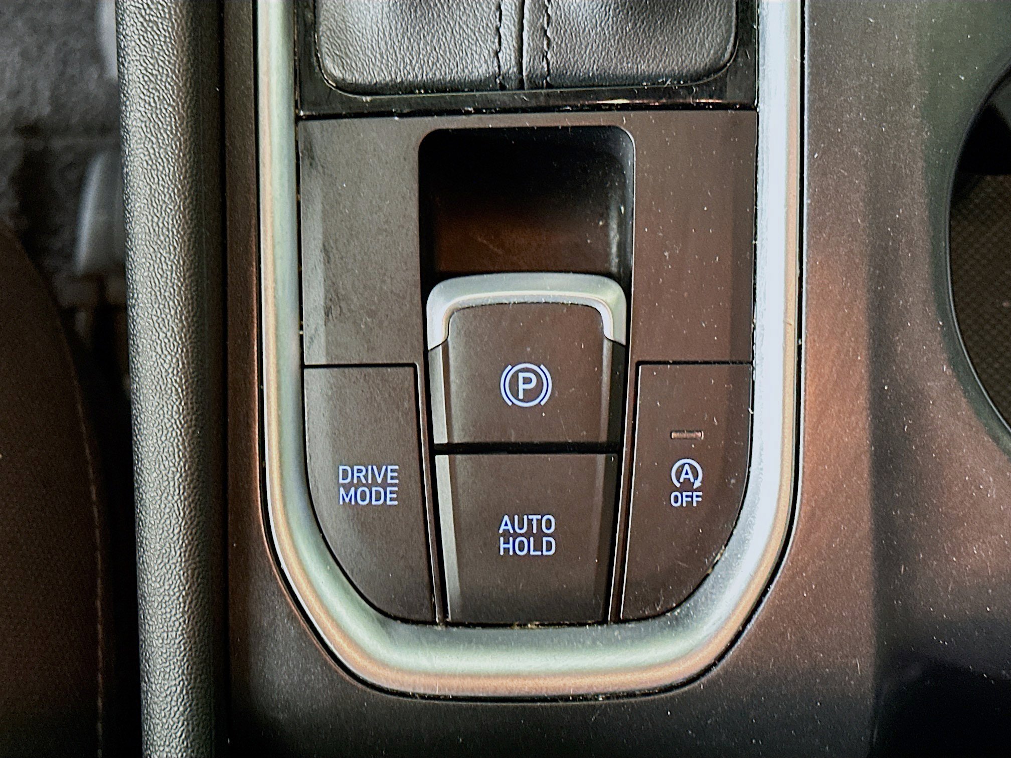 Used 2019 Hyundai Santa Fe SEL FWD image 25