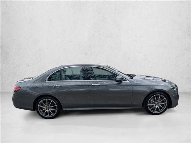 Used 2022 Mercedes-Benz E 350 Sedan image 4