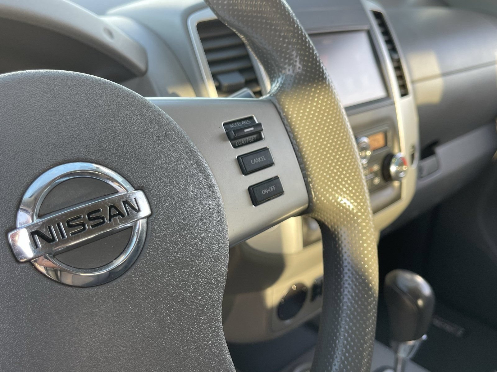 Used 2020 Nissan Frontier SV w/ Midnight Edition Floor Mats RWD image 25
