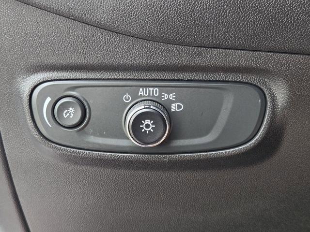 Used 2023 Chevrolet Equinox LT AWD/4WD image 21