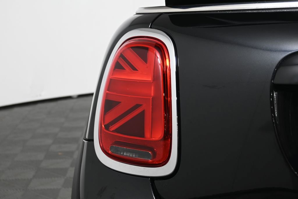Certified 2023 MINI Cooper S image 18