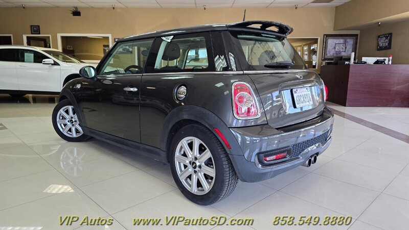 Used 2011 MINI Cooper S FWD image 3