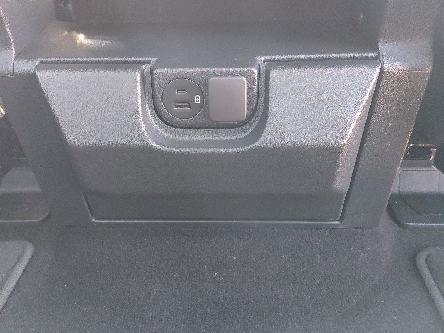 Used 2022 Ford F150 XLT w/ Equipment Group 302A High image 16