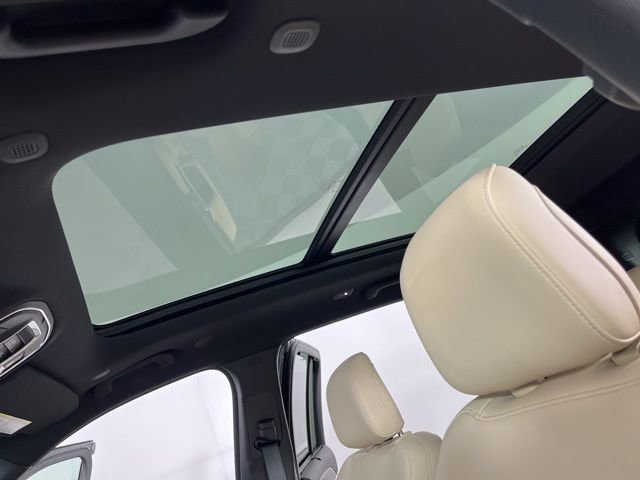 Used 2024 Jeep Grand Cherokee Limited 4xe w/ Luxury Tech Group II image 37