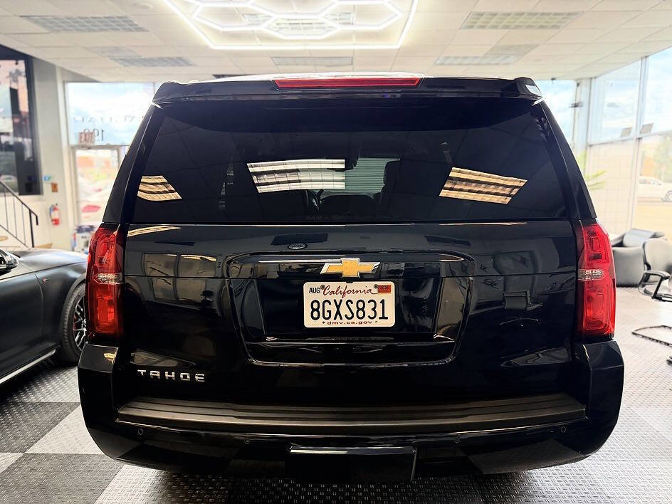 Used 2017 Chevrolet Tahoe LT w/ Luxury Package AWD/4WD image 16