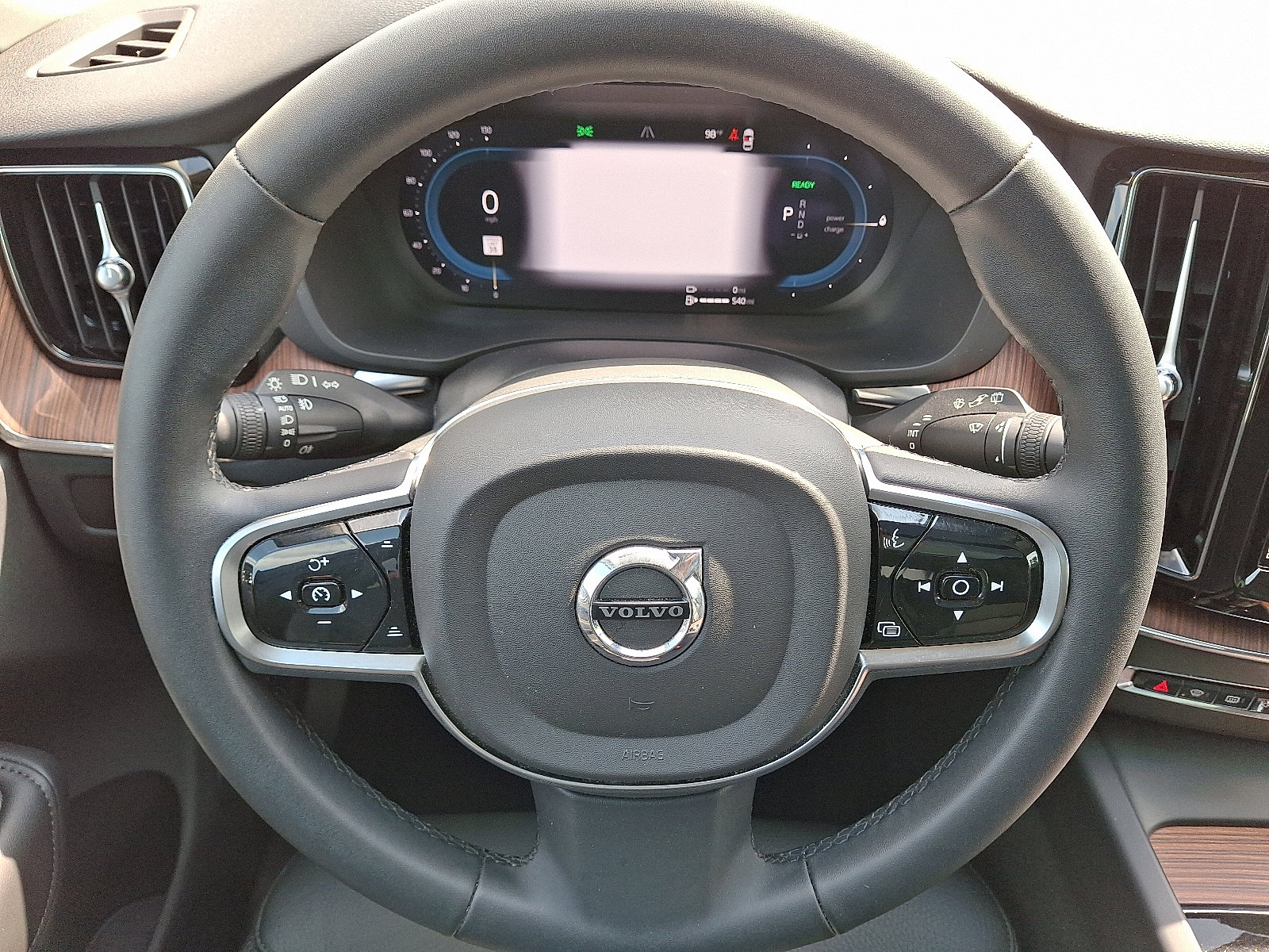 Used 2024 Volvo XC60 T8 Plus w/ Protection Package Premier image 20