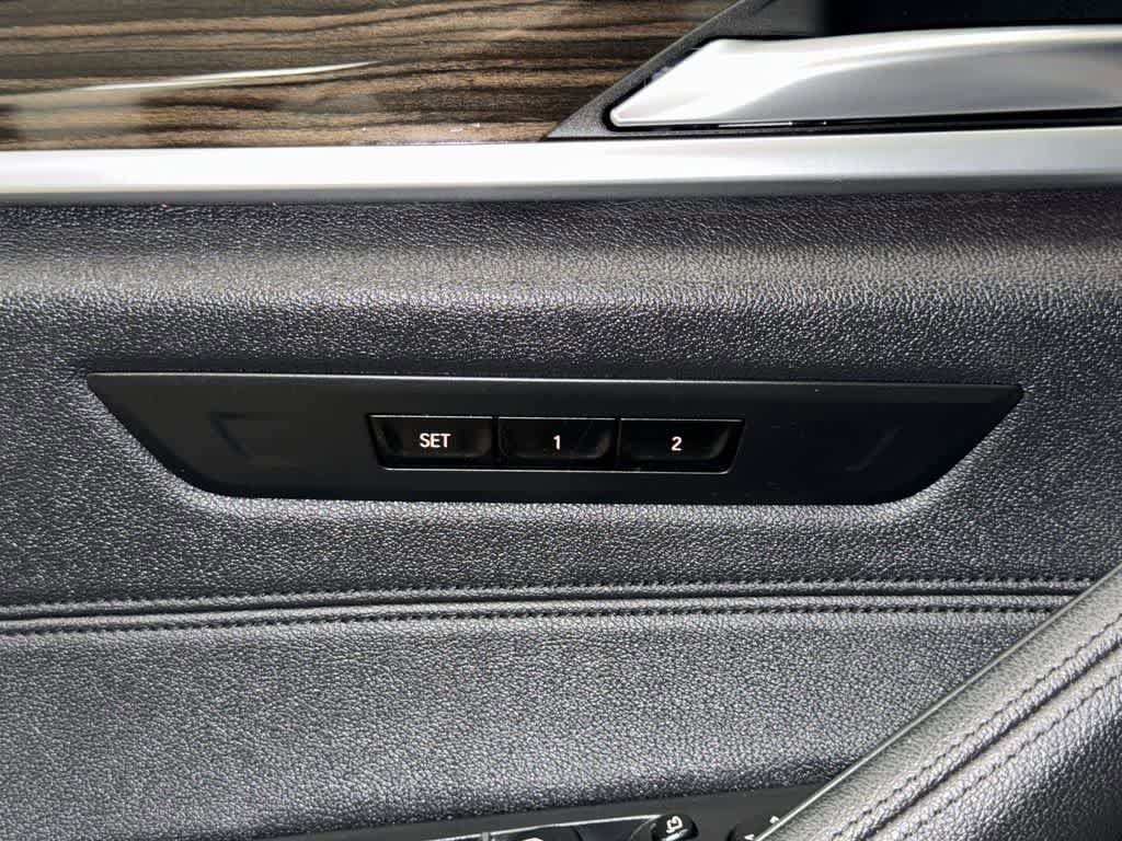 Used 2018 BMW 530i xDrive AWD/4WD image 24