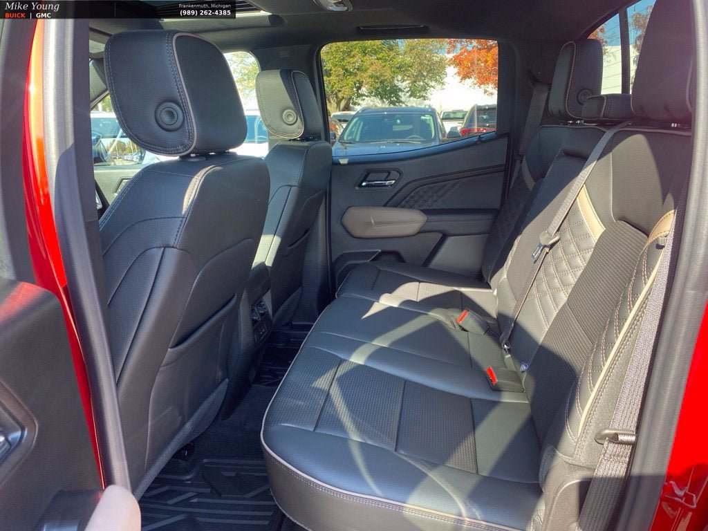 New 2026 GMC Canyon Denali AWD/4WD image 10