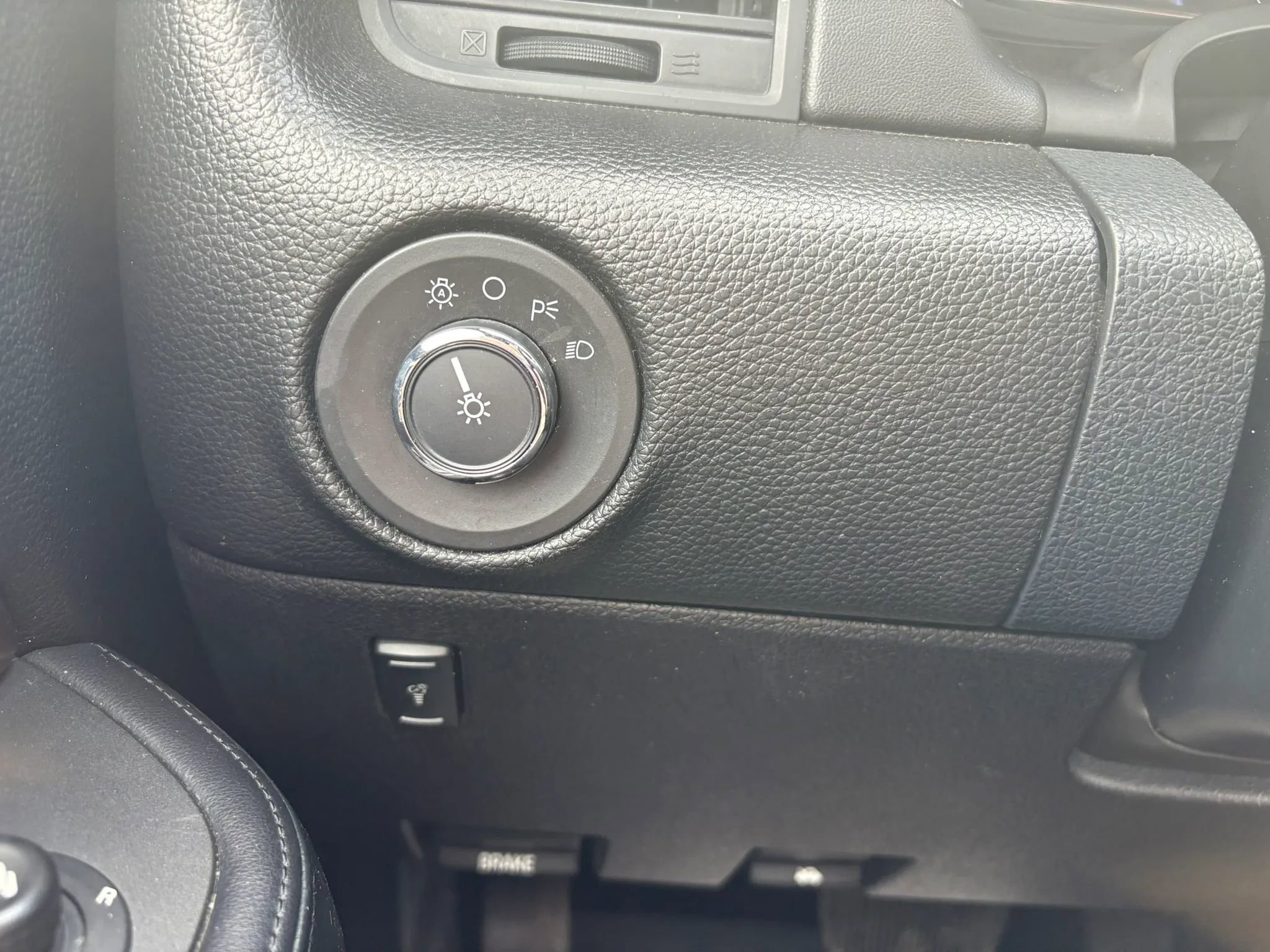 Used 2015 Lincoln Navigator 4WD image 30