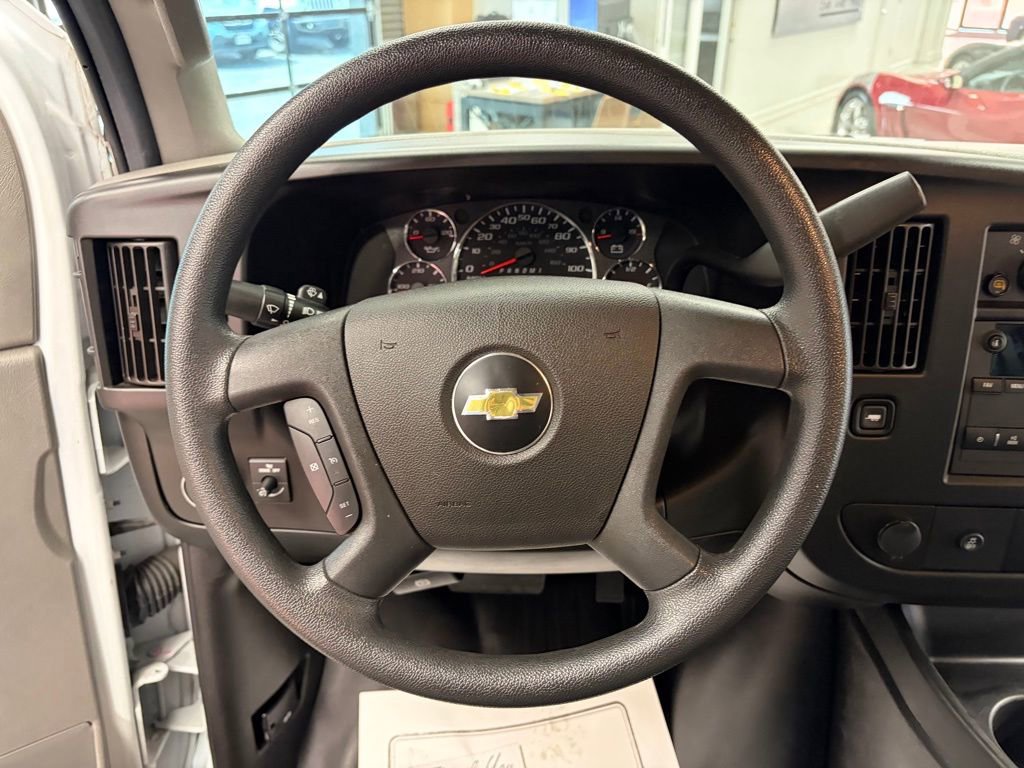 Used 2022 Chevrolet Express 2500 w/ Driver Convenience Package image 7