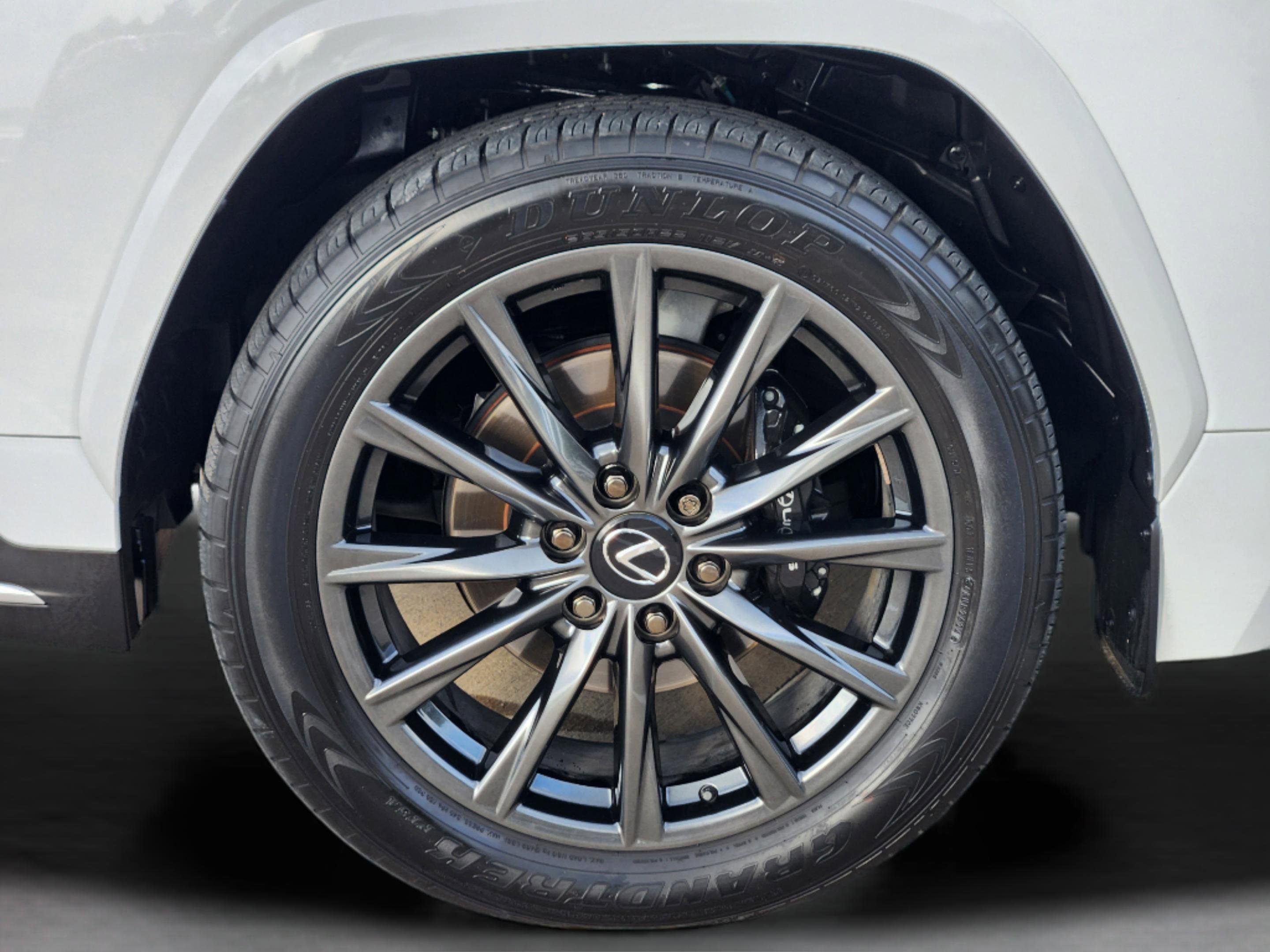 Used 2024 Lexus LX 600 F Sport AWD/4WD image 37