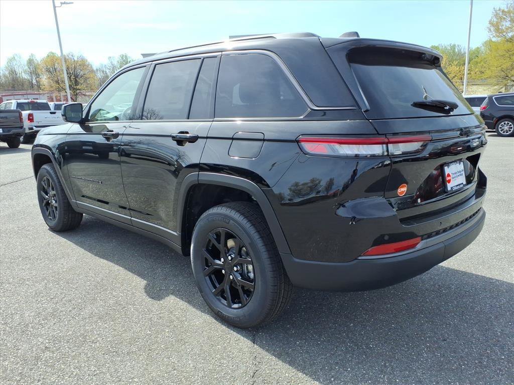 New 2026 Jeep Grand Cherokee Altitude AWD/4WD image 7