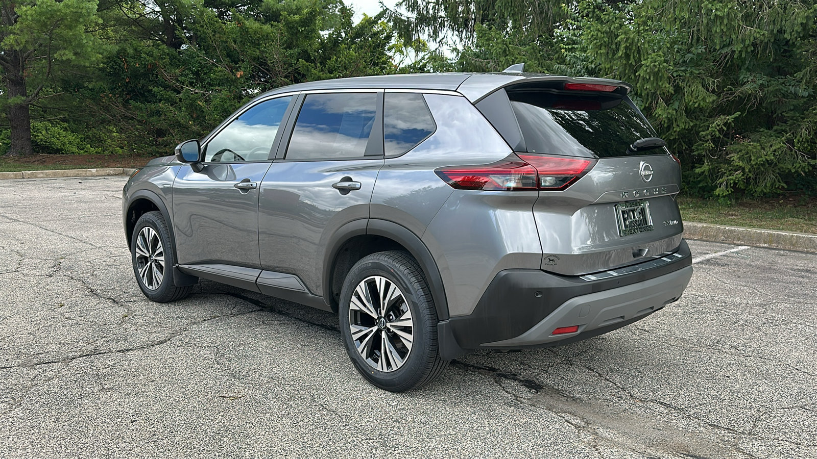 Certified 2023 Nissan Rogue SV AWD/4WD image 7