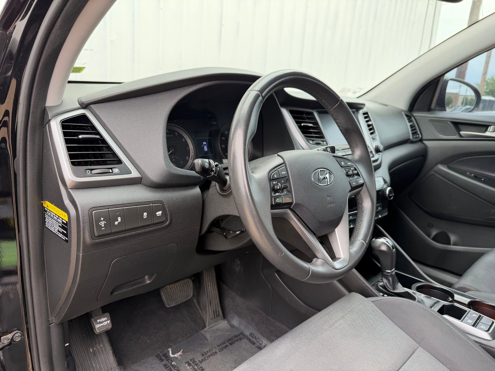 Used 2018 Hyundai Tucson Value FWD image 17