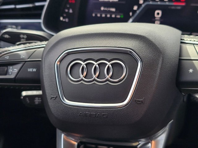 Used 2020 Audi SQ8 Prestige w/ Prestige Package AWD/4WD image 35