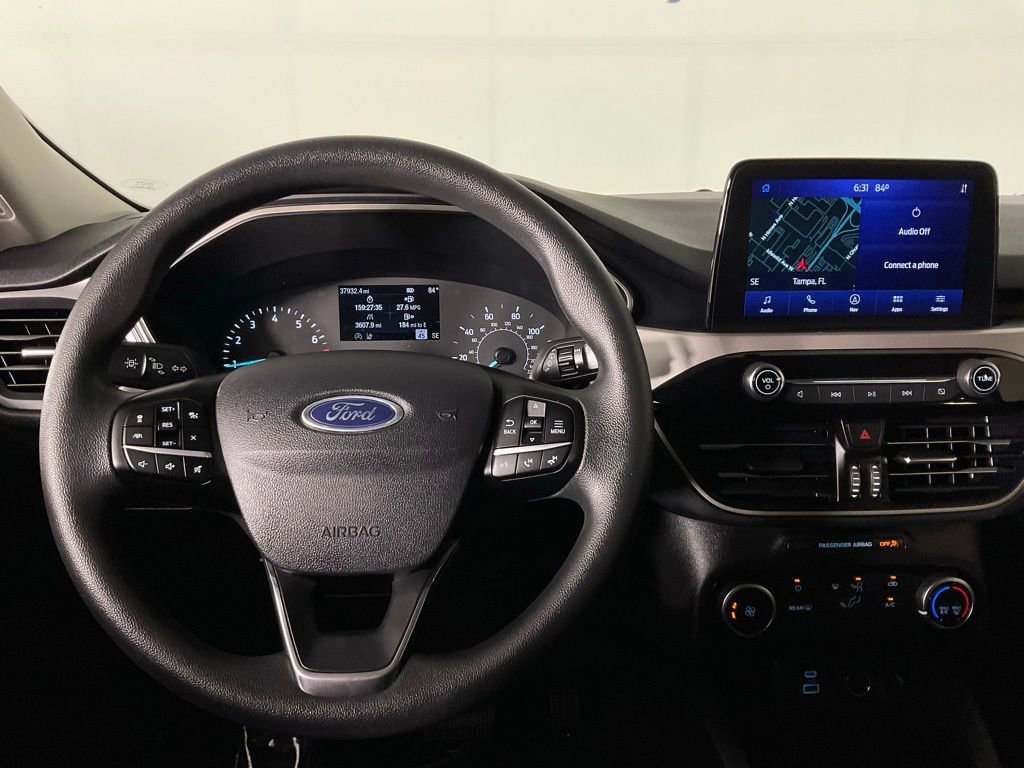 Certified 2022 Ford Escape SE w/ SE Sport Appearance Package image 17