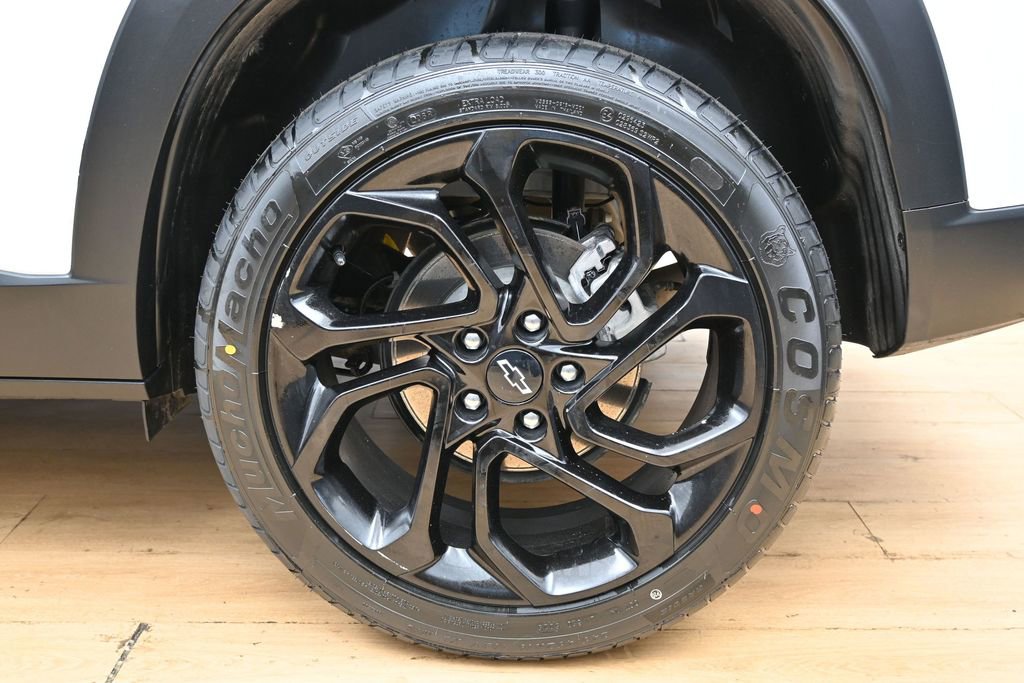 Used 2024 Chevrolet Trax RS FWD image 10