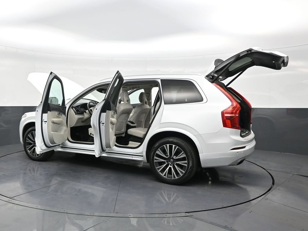 Used 2020 Volvo XC90 T6 Momentum w/ Protection Package Premier image 32