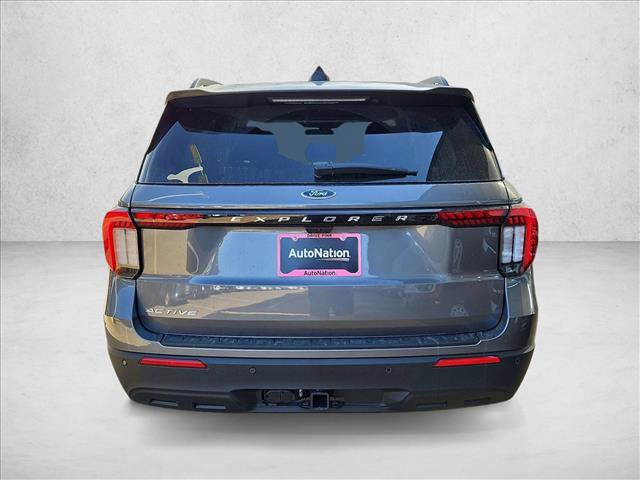 New 2026 Ford Explorer Active RWD image 8