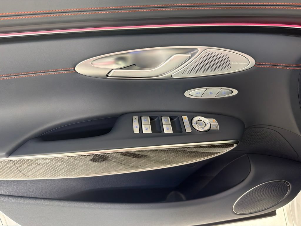 New 2027 Genesis GV70 3.5T Prestige AWD/4WD image 12
