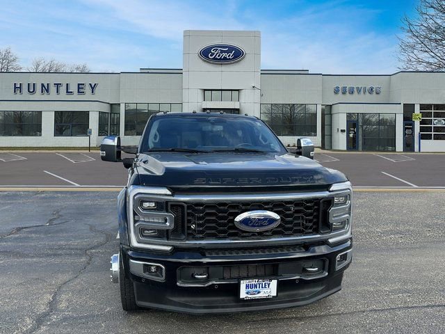 Used 2024 Ford F450 Limited w/ FX4 Off-Road Package image 3