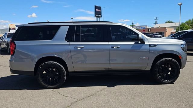 Used 2023 GMC Yukon XL AT4 w/ AT4 Premium Package AWD/4WD image 11