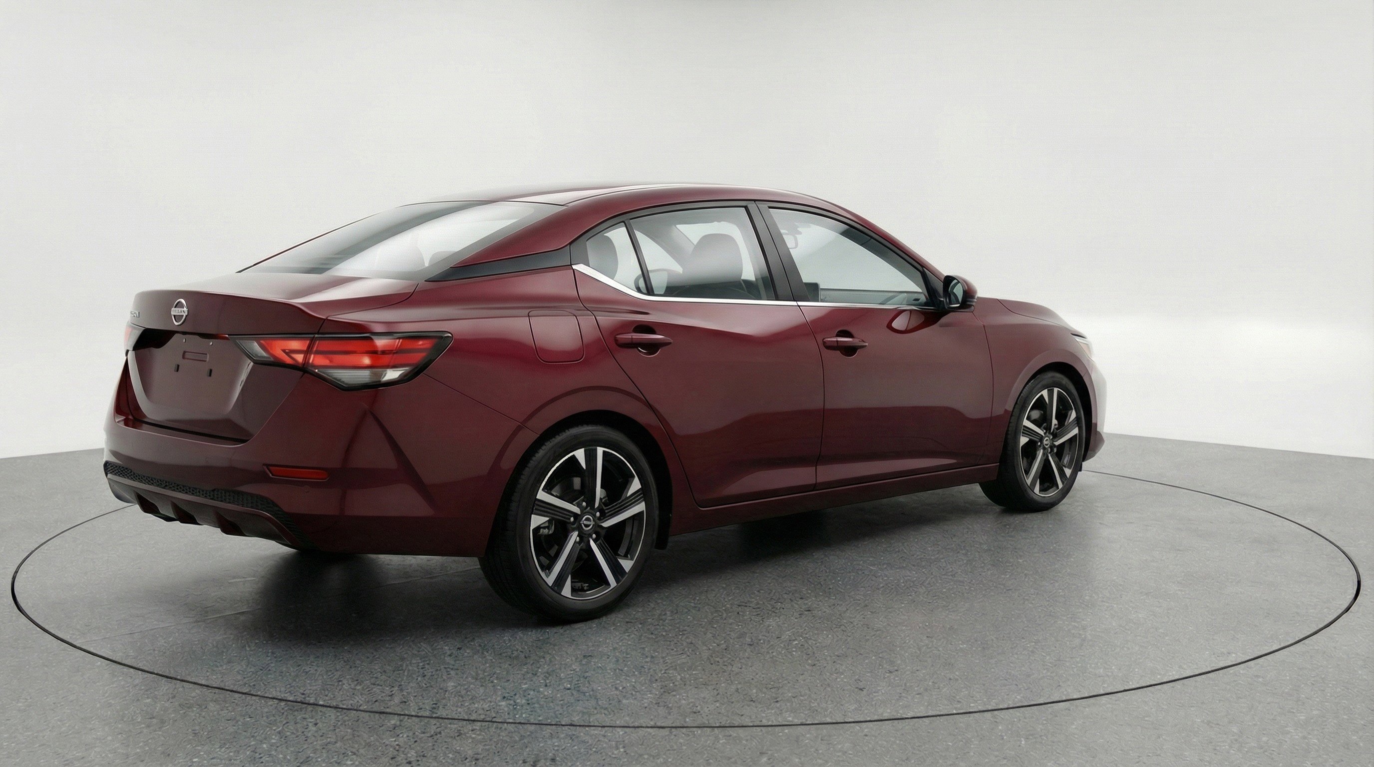Used 2025 Nissan Sentra SV FWD image 9
