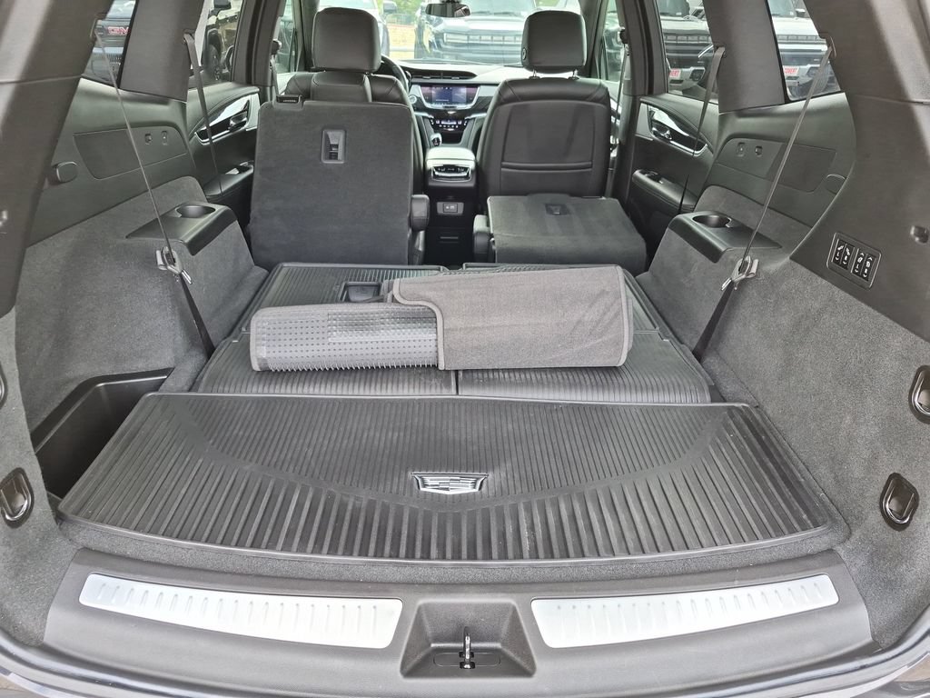 Used 2020 Cadillac XT6 Premium Luxury FWD image 43