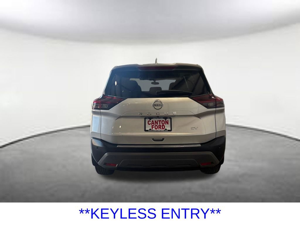 Used 2023 Nissan Rogue SV FWD image 5