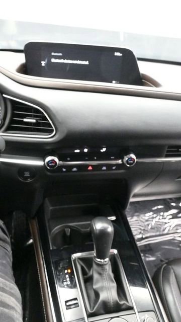 Used 2023 MAZDA CX-30 AWD 2.5 S w/ Premium Package image 14