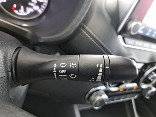 Used 2024 Nissan Sentra SV FWD image 18