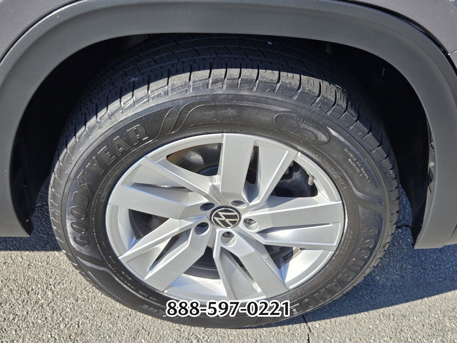 Used 2021 Volkswagen Atlas S image 22