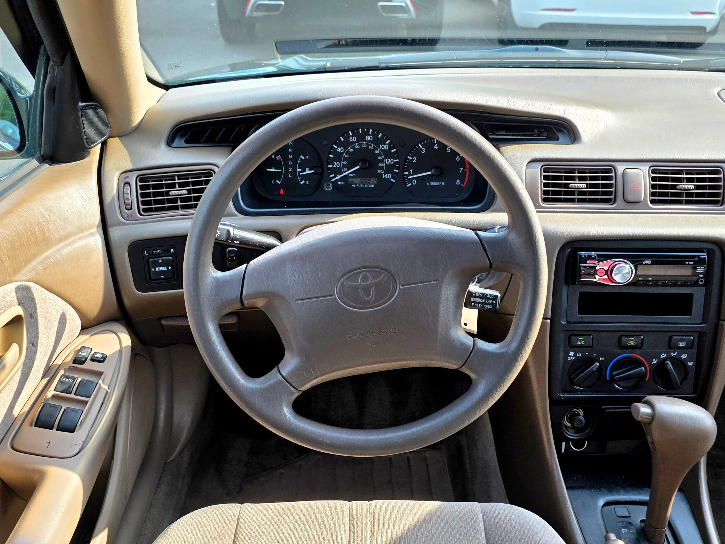 Used 2000 Toyota Camry LE FWD image 12
