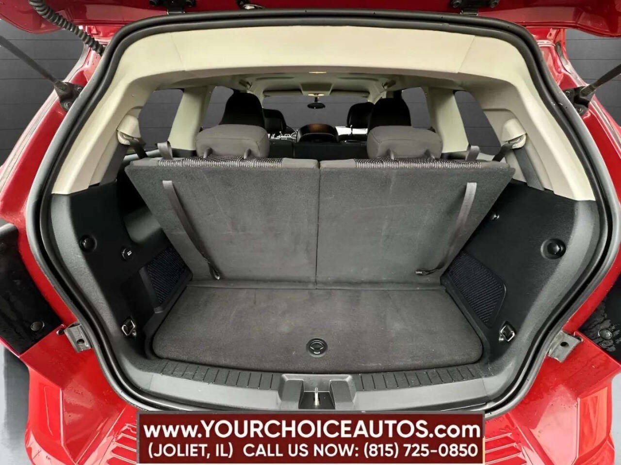Used 2020 Dodge Journey SE FWD image 28