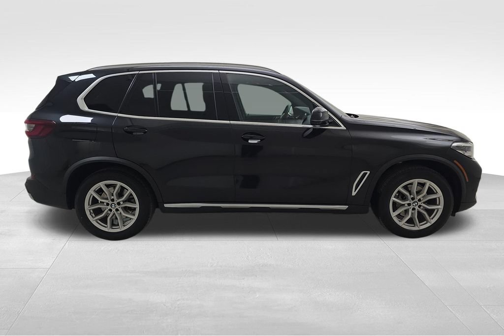 Used 2021 BMW X5 xDrive40i w/ Convenience Package AWD/4WD image 11