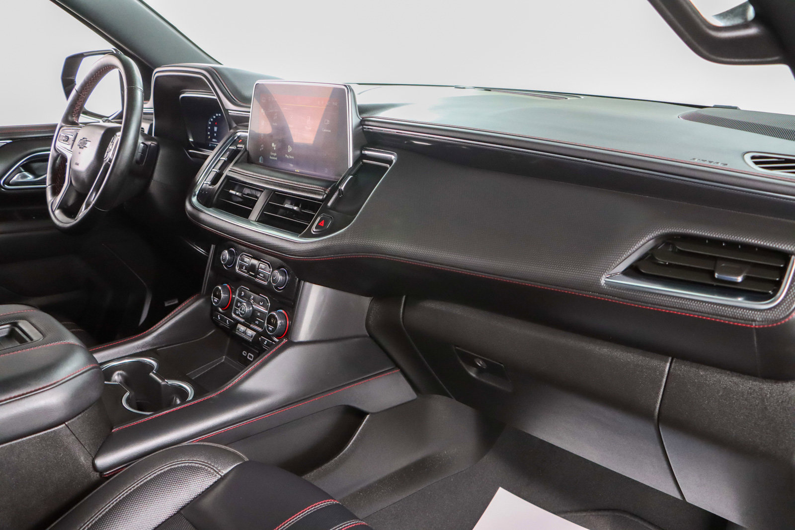 Used 2024 Chevrolet Suburban RST w/ Luxury Package AWD/4WD image 31