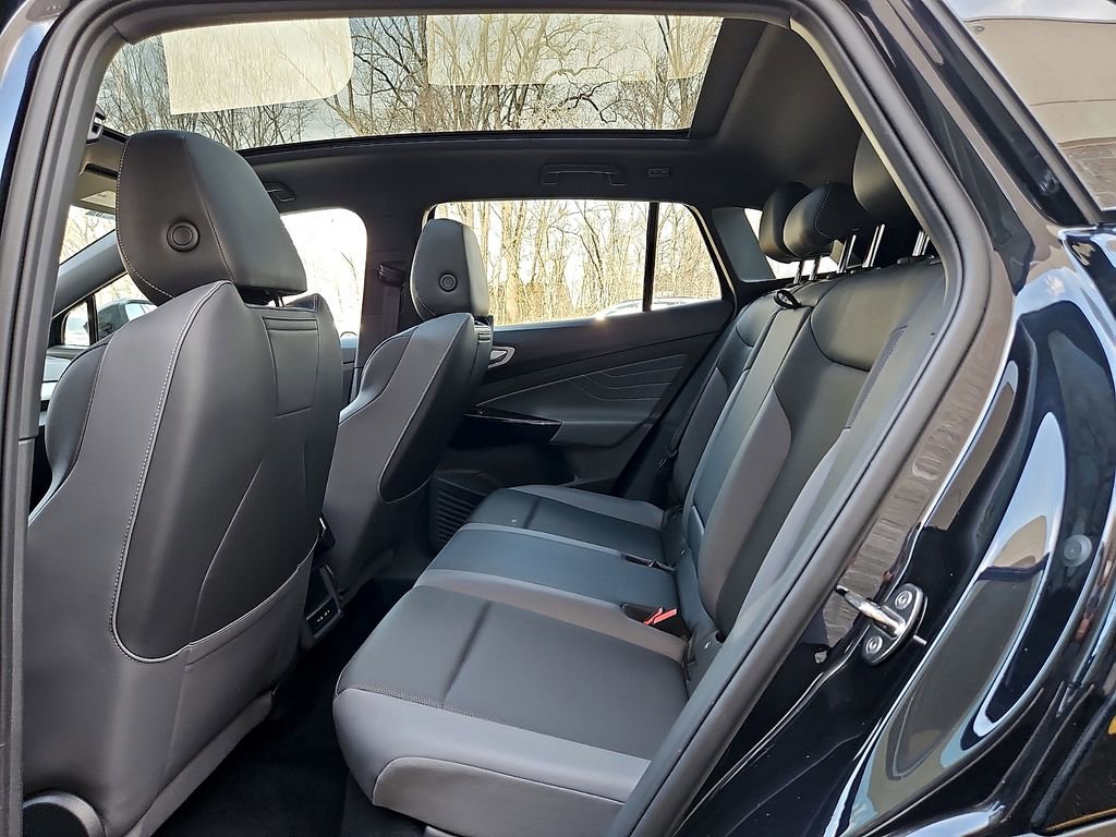 Certified 2023 Volkswagen ID.4 Pro S AWD/4WD image 11