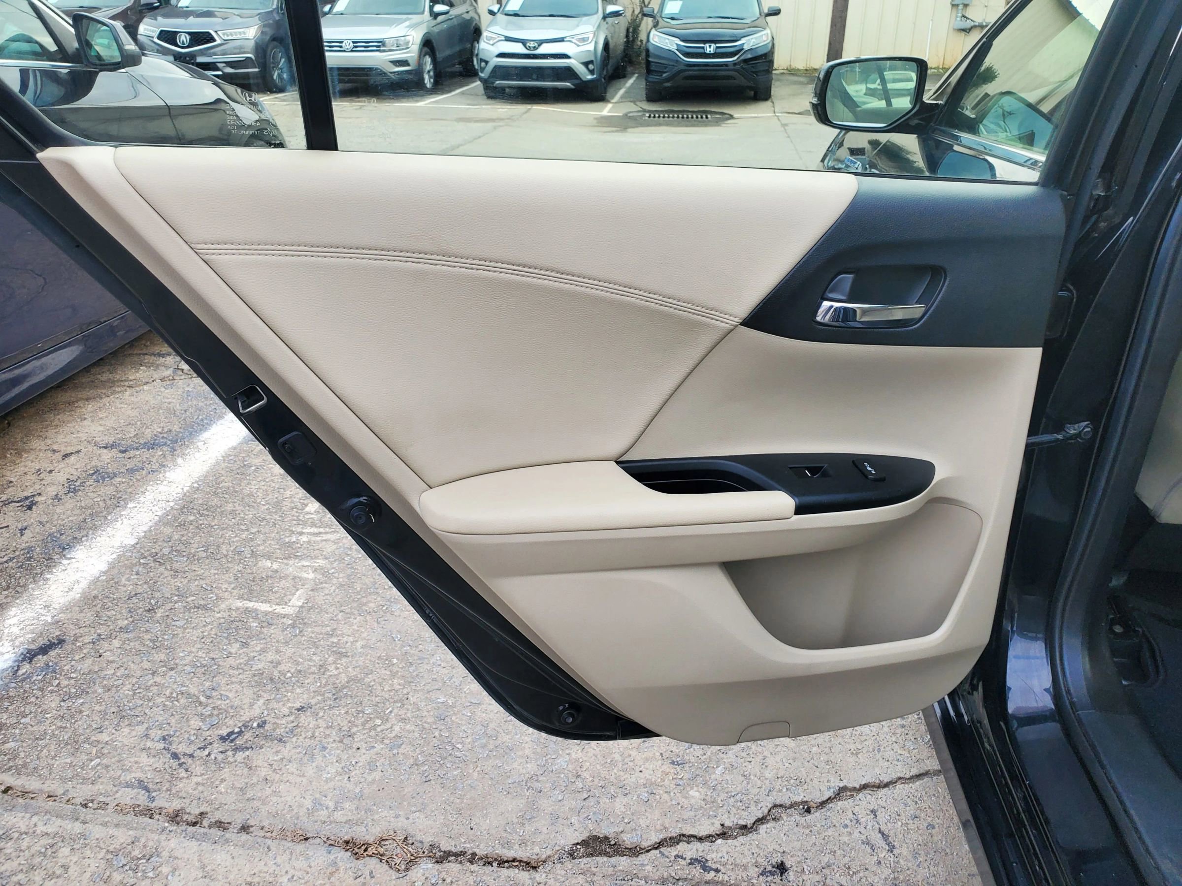 Used 2017 Honda Accord Touring image 22