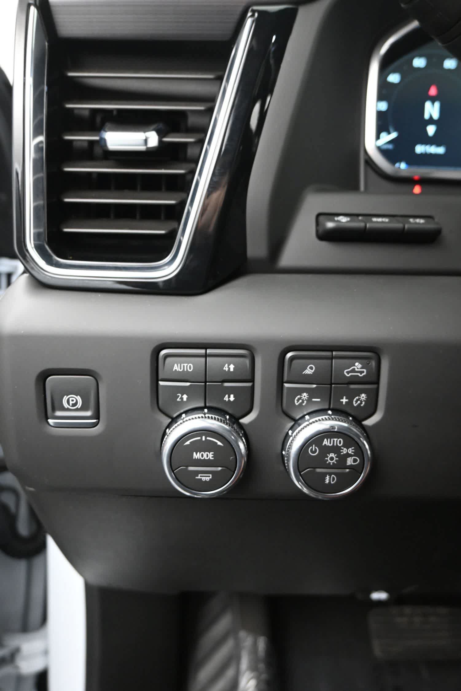 Used 2026 GMC Sierra 2500 Denali Ultimate AWD/4WD image 22