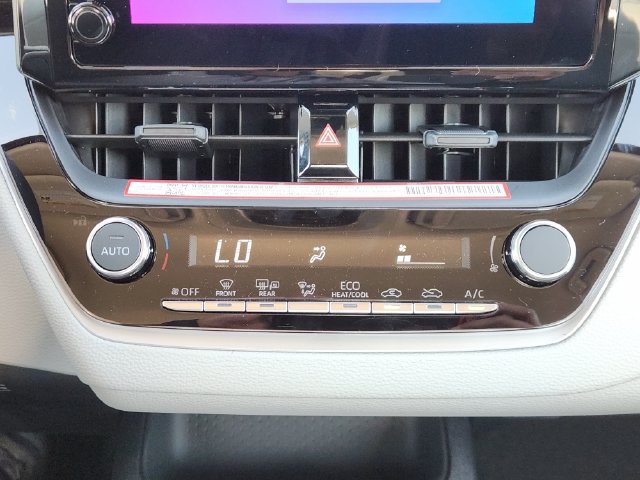 New 2027 Toyota Corolla LE FWD image 18