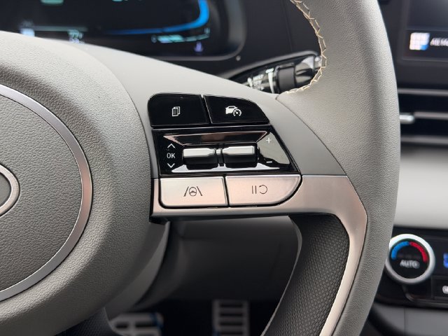 New 2026 Hyundai Elantra Sport FWD image 19