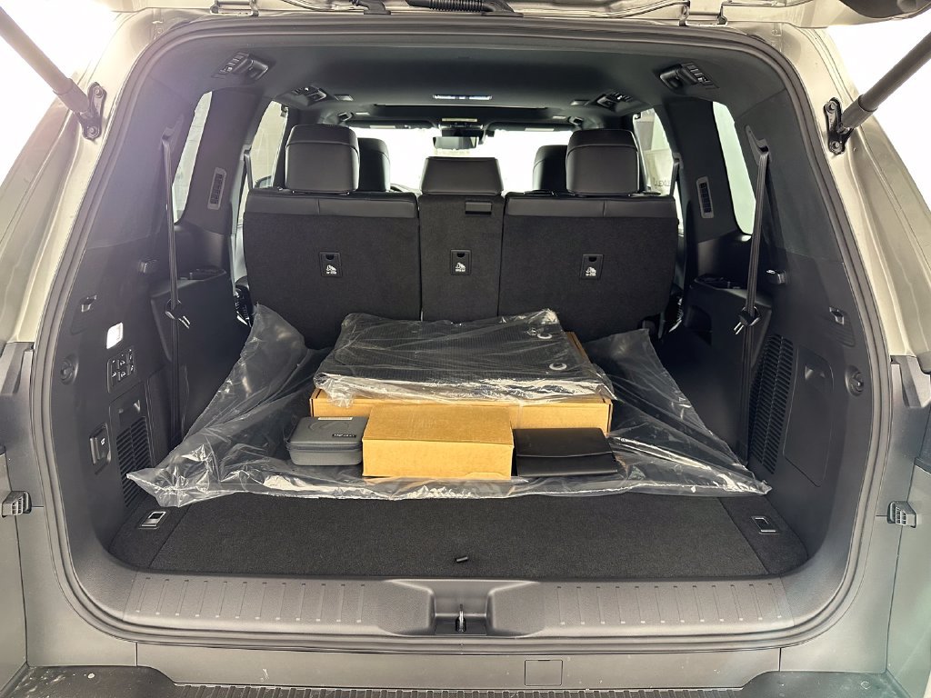 New 2026 Lexus LX 600 4WD w/ Appearance Package image 46