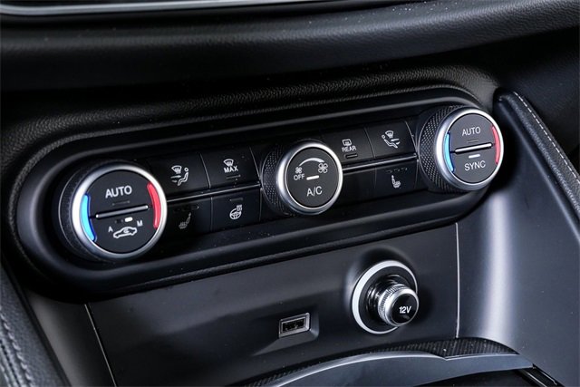 New 2025 Alfa Romeo Stelvio Sprint image 16