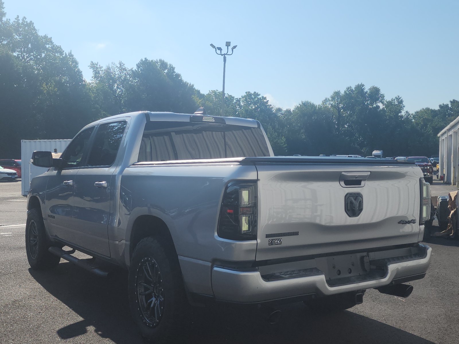 Used 2022 RAM 1500 Big Horn AWD/4WD image 3