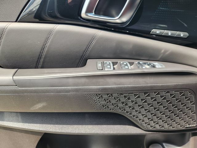 Used 2026 Kia Carnival SX Prestige FWD image 23