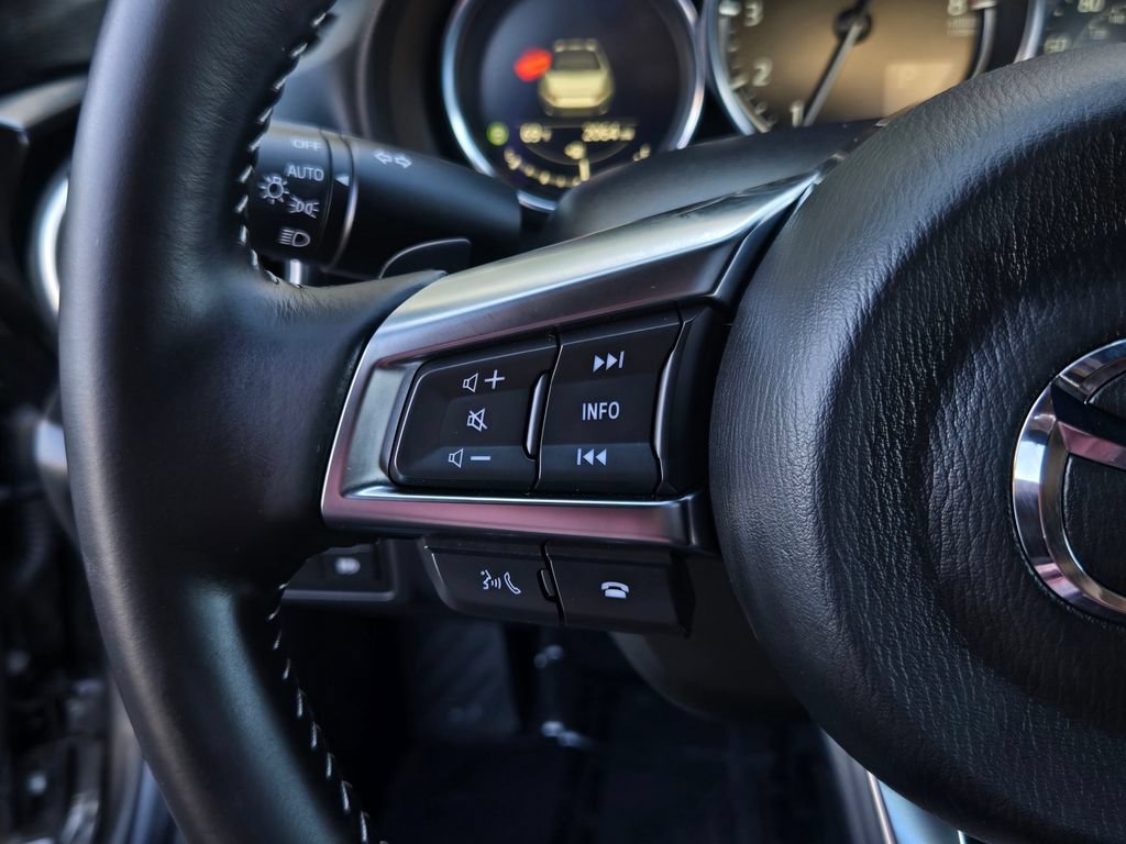 Certified 2025 MAZDA MX-5 Miata Grand Touring RWD image 23